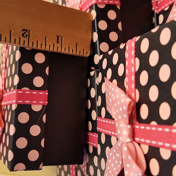 12 Gift Boxes  4x4 x 2.5" - Picture 4 of 4